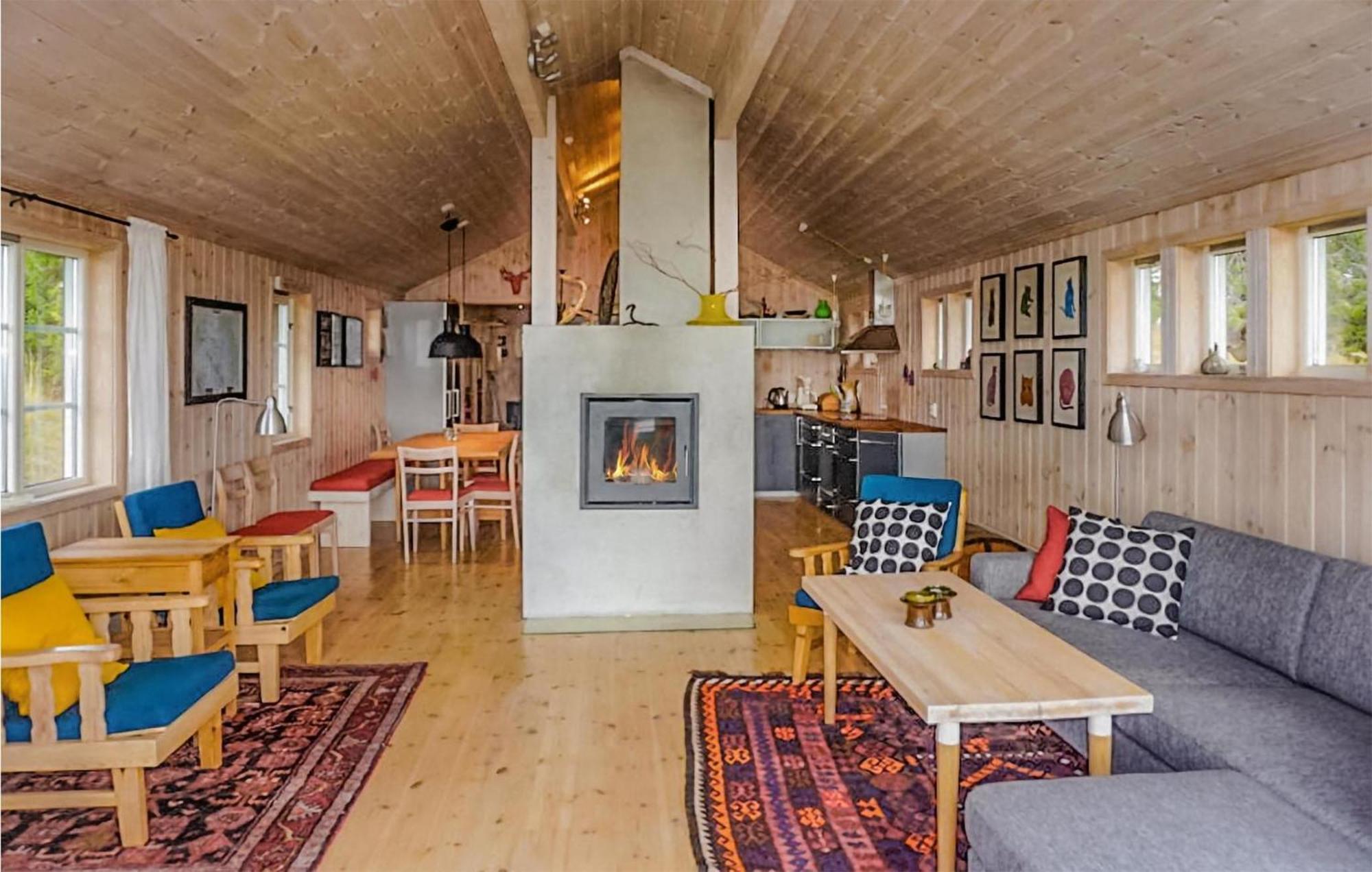 Amazing Home In Sjusjoen With Kitchen Екстер'єр фото